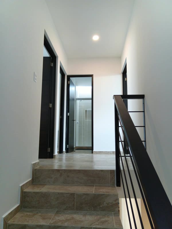 Escalera y pasillo · Casa en Lombardia Residencial