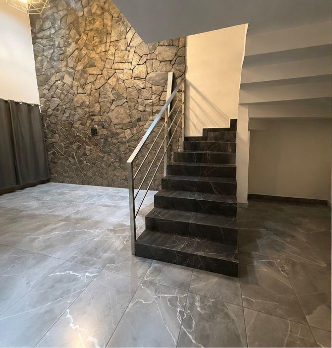 Escalera · Casa en Rinconada Álamos
